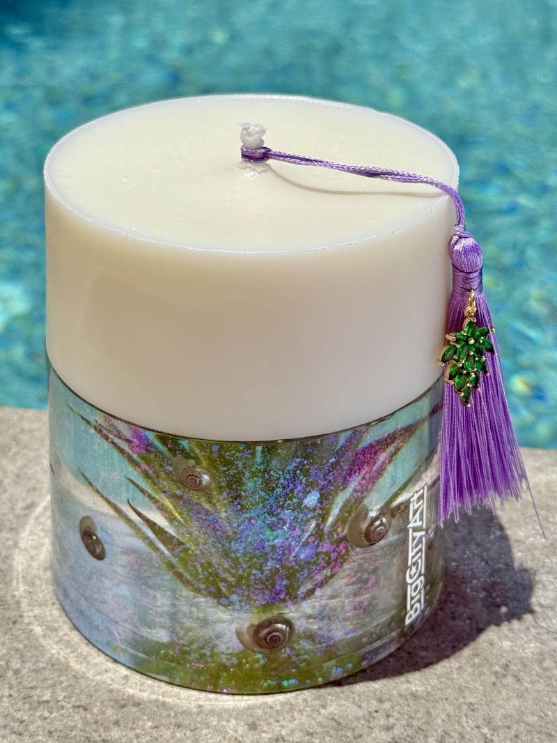 009 Abstract Shimmer Soy Candle with Epoxy Base – Designed on Koh Samui